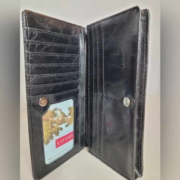 Lavishy Eco-Friendly Toxic-Free Faux Vegan Leather Cardinal Applique Wallet - Picture 3 of 4